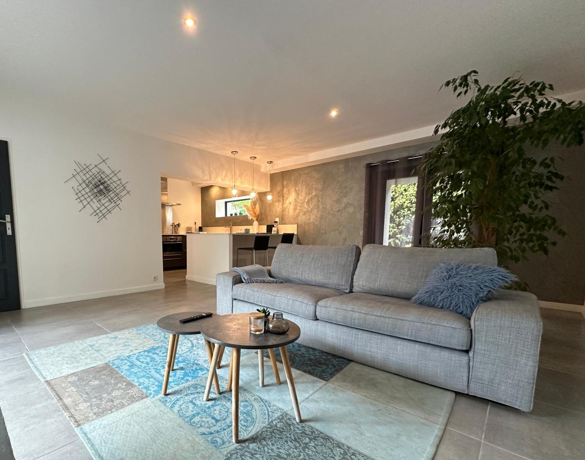 Maison Contemporaine Avec Piscine Privee Chauffee, Entre Plages Et Provence, Borne 11 Kw Istres Bagian luar foto