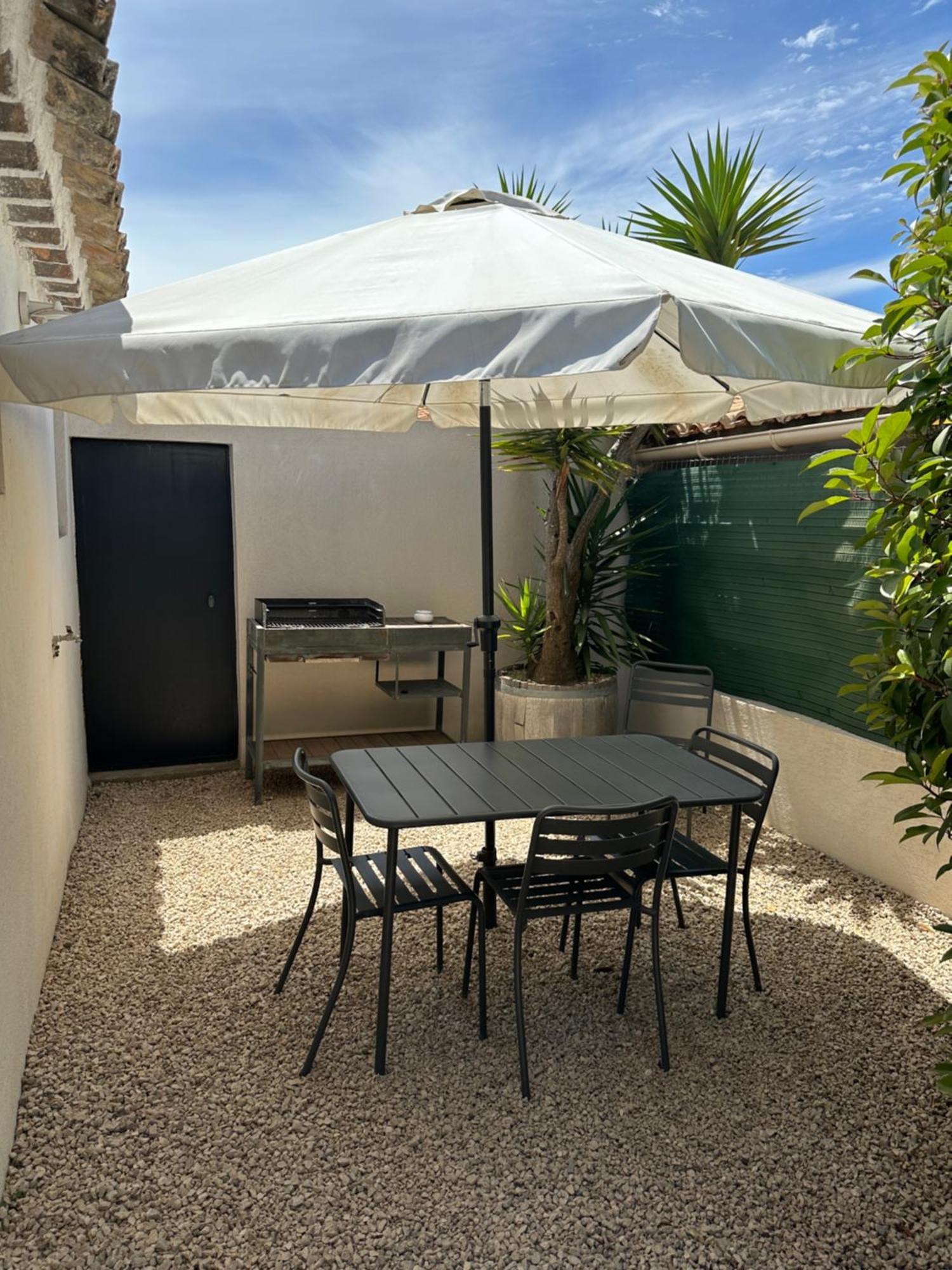Maison Contemporaine Avec Piscine Privee Chauffee, Entre Plages Et Provence, Borne 11 Kw Istres Bagian luar foto